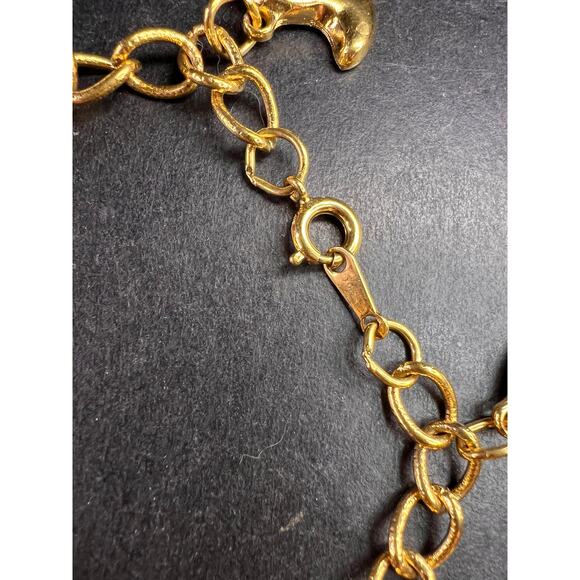 Vintage Disney Seven Dwarfs Gold Tone Charm Bracelet 6.5” - Picture 8 of 16